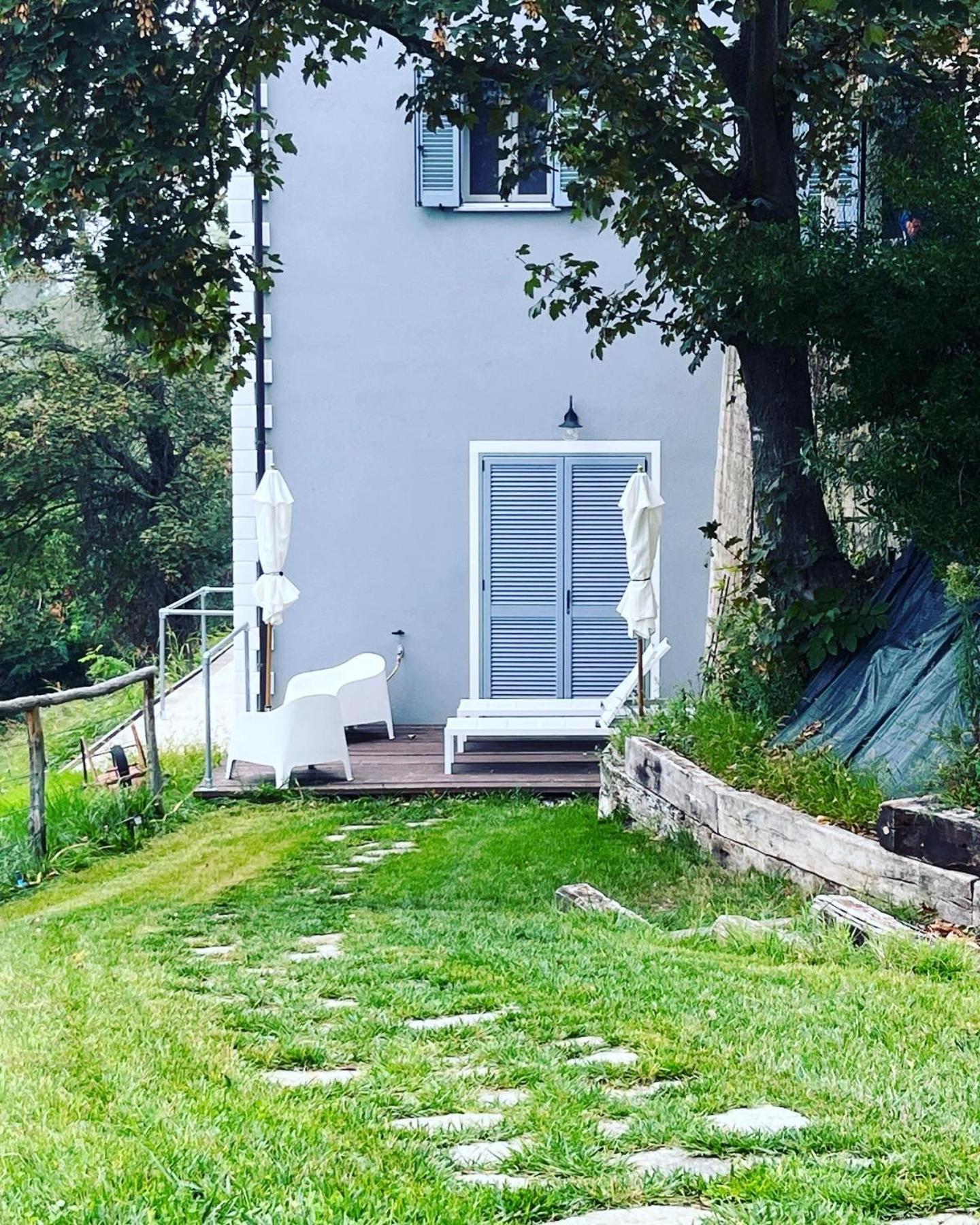 Cascina Giantino Suite Cantina - G A Y - M E N - O N L Y (Adults Only) Montegrosso dʼAsti Exterior foto
